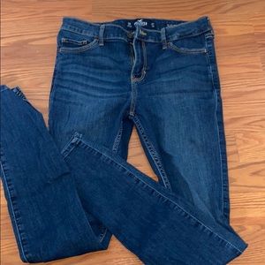 Mid-rise super skinny size 5R Hollister jeans
